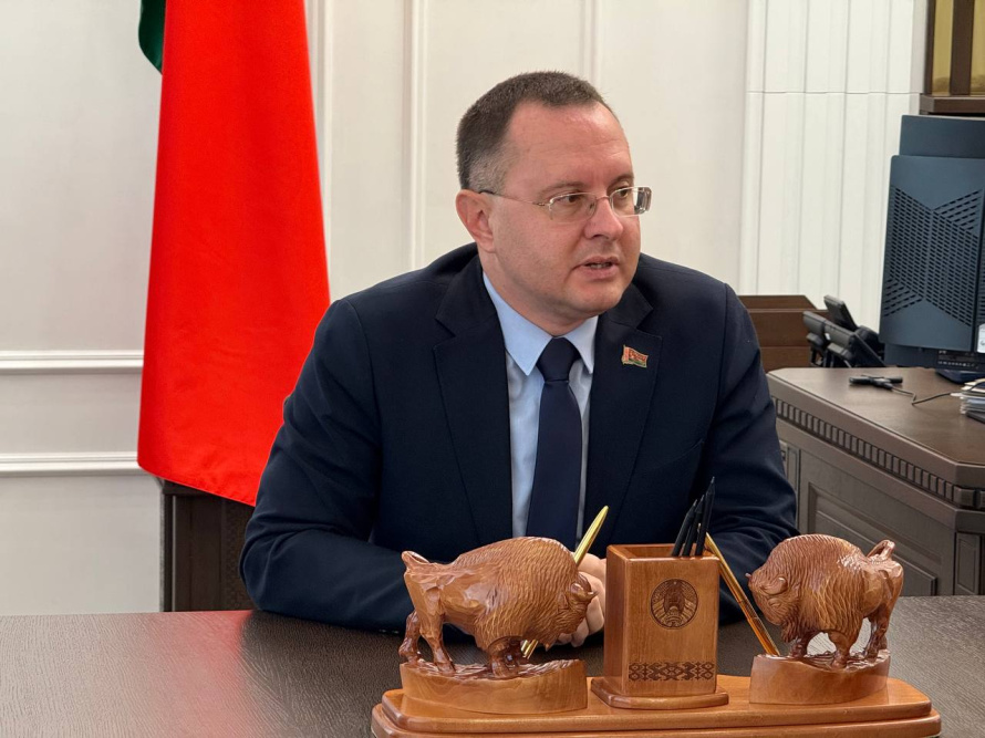 Председатель Брестского горисполкома Сергей Лободинский провел конструктивный диалог с депутатами Палаты представителей Национального собрания Республики Беларусь.