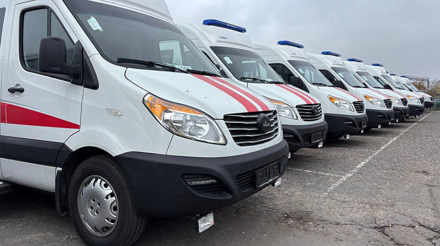Партия новых автомобилей скорой помощи поступила в Брест 