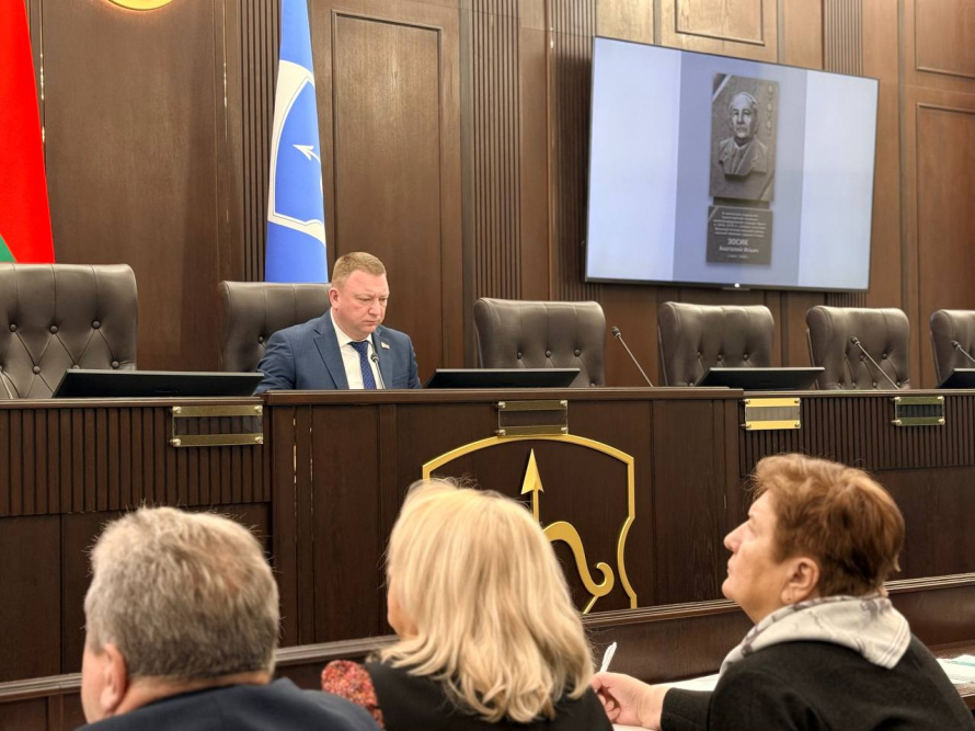  Под руководством заместителя председателя Брестского горисполкома Виталия Щербы проходит заседание координационного совета, посвященное вопросам сохранения материального и духовного наследия нашего города.