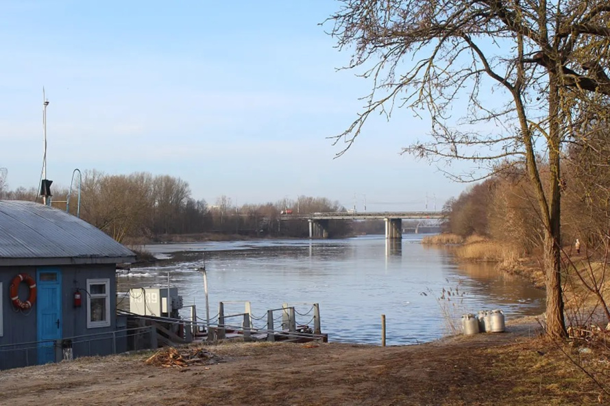 Специалисты Брестского городского отдела по ЧС совместно с коллегами из гидроузла № 10 «Тришин» и КУП «Брестское ДЭП» провели масштабную проверку водных артерий города