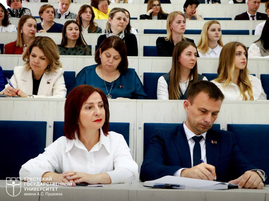 В системе образования Брестчины трудятся свыше 30 тысяч педагогических работников. Из них 15% в возрасте до 31 года и столько же пенсионного возраста