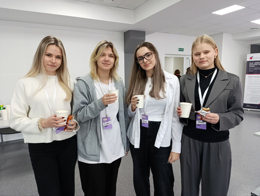 ХАКАТОН, ИЛИ МАРАФОН ХАКЕРОВ