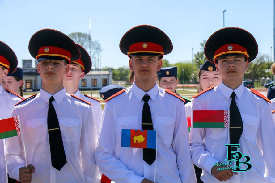 ЦЕНТР РАСПАХНУЛ ДВЕРИ