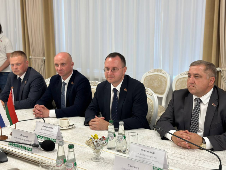 Брест и Владивосток: укрепляем связи